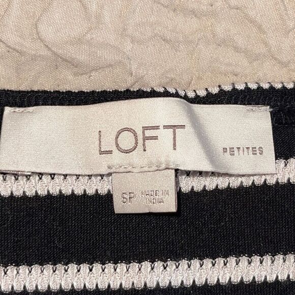 LOFT Womens Cap Sleeve Casual Top Shirt Striped Cut Out Back Small Petite Black - Picture 5 of 8